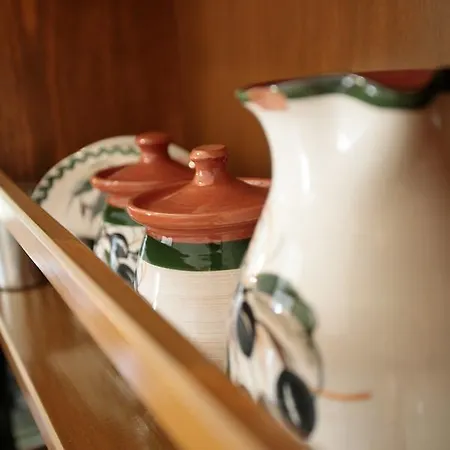 Athina فيلة Ambrami