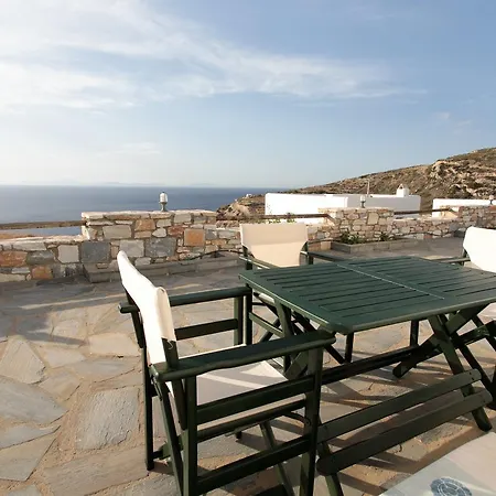 Athina فيلة Ambrami