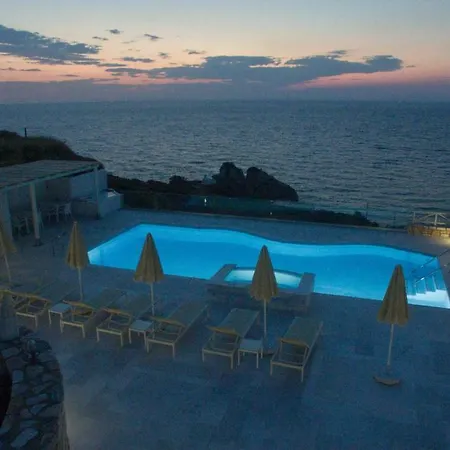 Athina Βίλα Αμπράμι