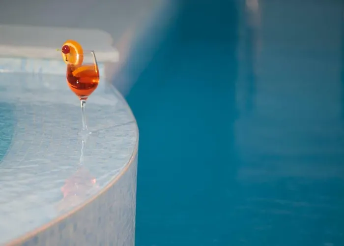 Athina Βίλα Αμπράμι